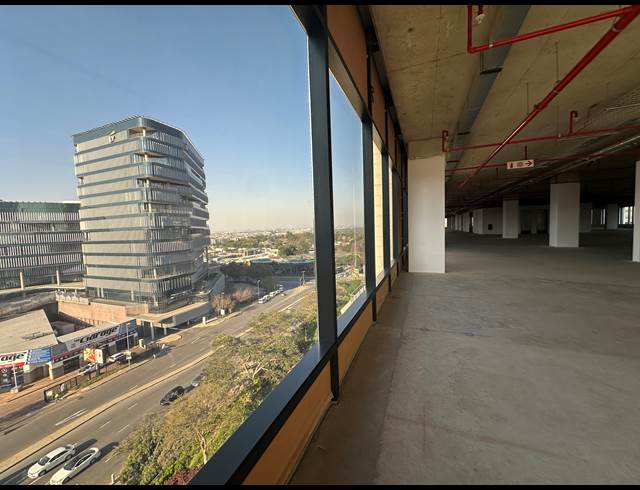 1,827M² OFFICE TO LET IN SANDTON CENTRAL