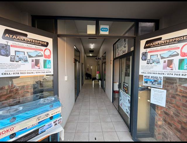 45M² RETAIL TO LET IN WEST BANK
