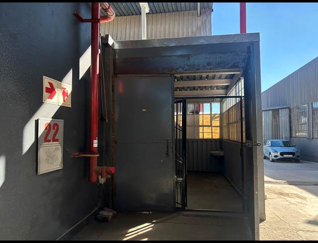 129M² WAREHOUSE TO LET IN SEBENZA