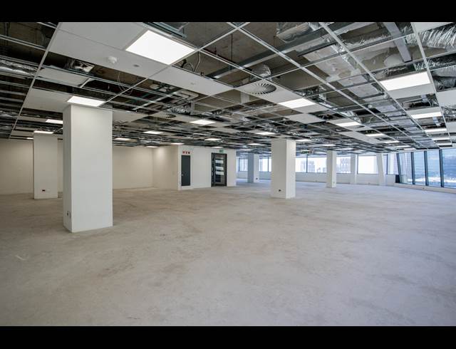 625M² OFFICE TO LET IN FORESHORE