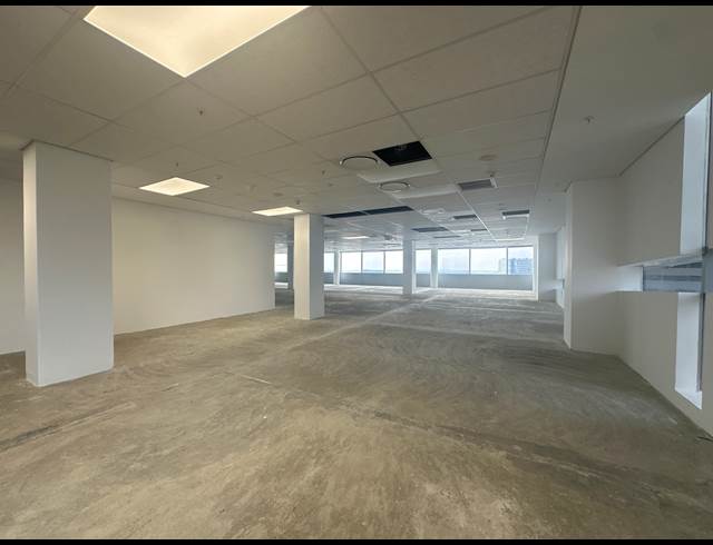 799M² OFFICE TO LET IN SANDTON CENTRAL