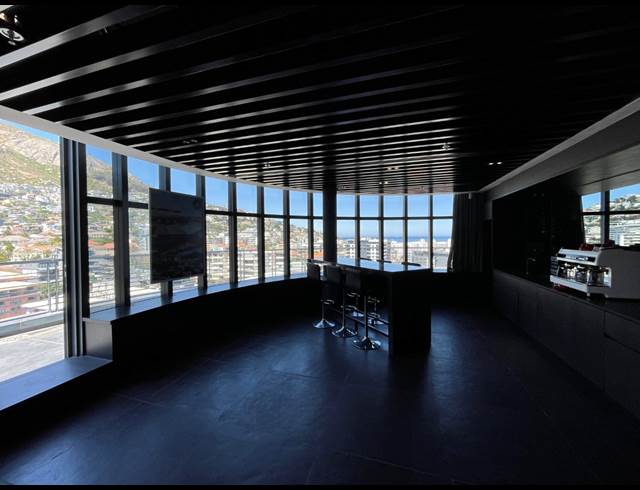 497M² OFFICE TO LET IN SEA POINT