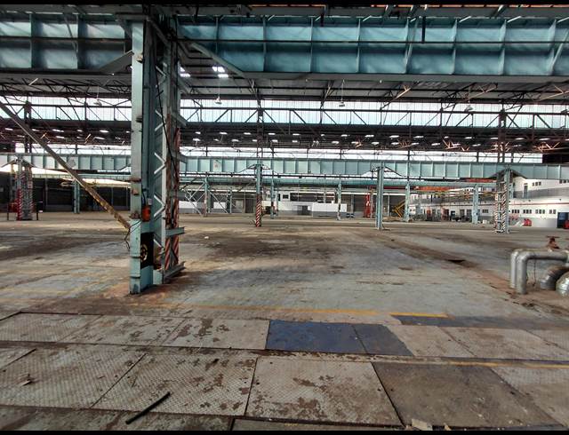 12,000M² FACTORY TO LET IN CLAYVILLE