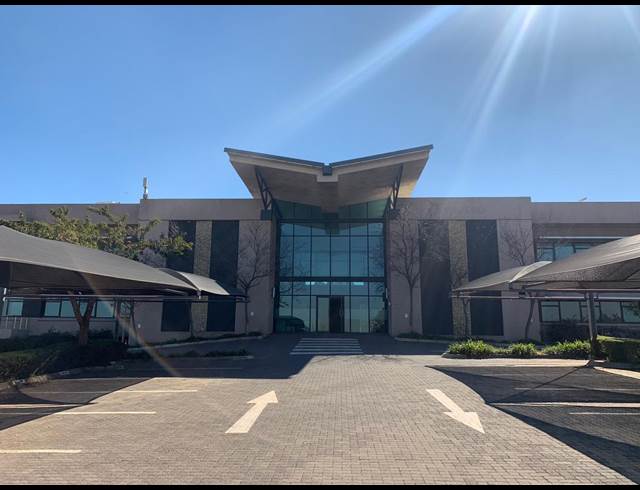3,336M² OFFICE TO LET IN JET PARK