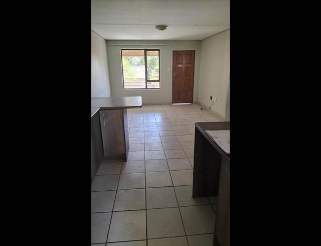 2 BEDROOM PROPERTY TO RENT IN ELSPARK