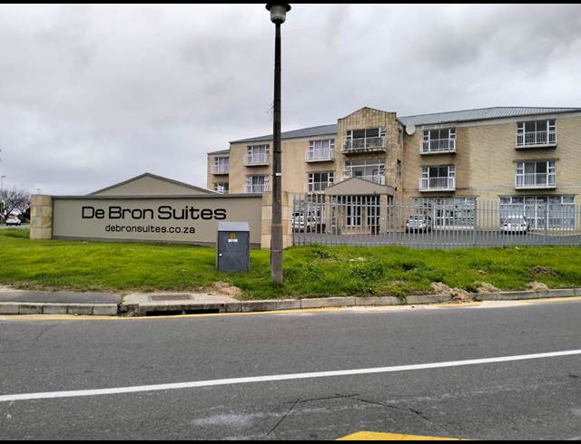 660M² SHOWROOM TO LET IN VREDEKLOOF HEIGHTS