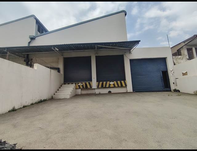 3,715M² WAREHOUSE TO LET IN HERIOTDALE