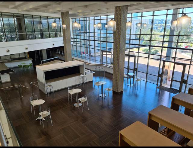 4,100M² OFFICE TO LET IN WATERFALL