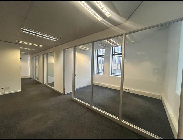 171M² BUILDING TO LET IN CAPE TOWN CITY CENTRE
