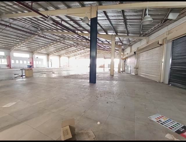 1,630M² WAREHOUSE TO LET IN WESTMEAD