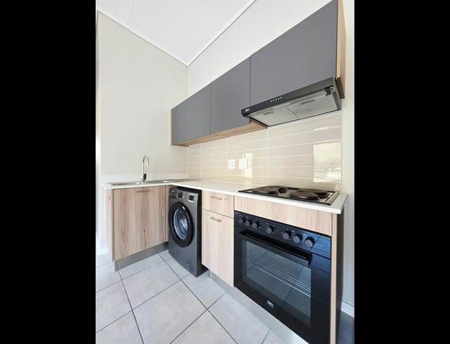 1 BEDROOM PROPERTY TO RENT IN GREENBAY ECO ESTATE