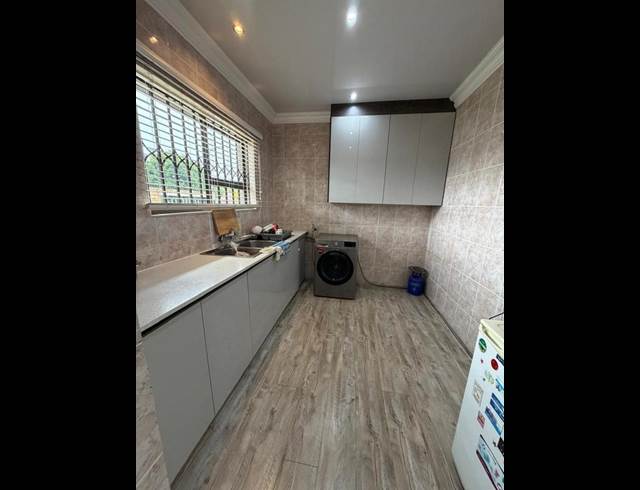 4 BEDROOM PROPERTY TO RENT IN SUNAIR PARK