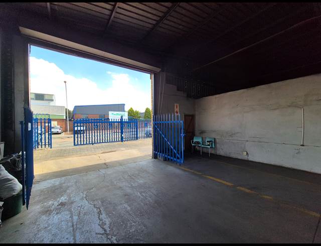 439M² FACTORY TO LET IN WADEVILLE