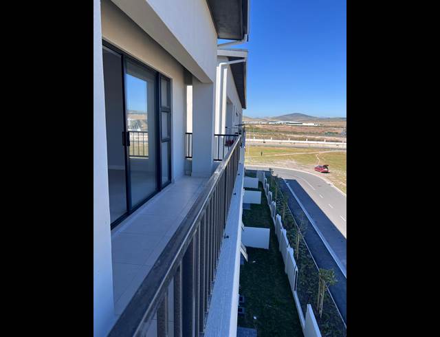 3 BEDROOM APARTMENT TO LET IN SANDOWN