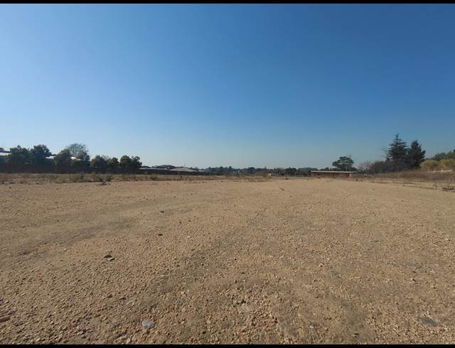 19,999M² INDUSTRIAL YARD TO LET IN POMONA