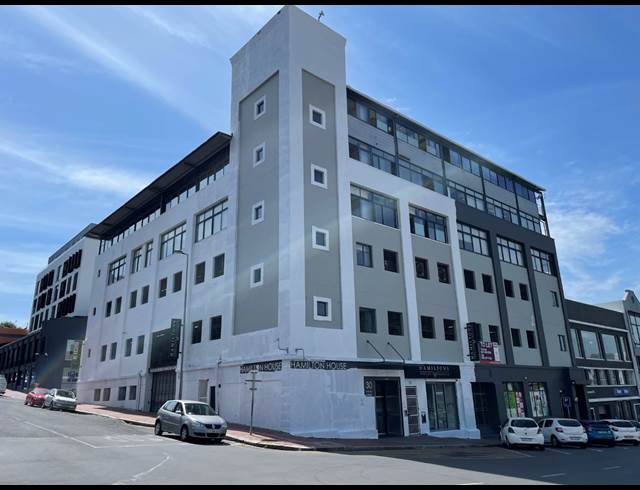 1,560M² OFFICE TO LET IN DE WATERKANT
