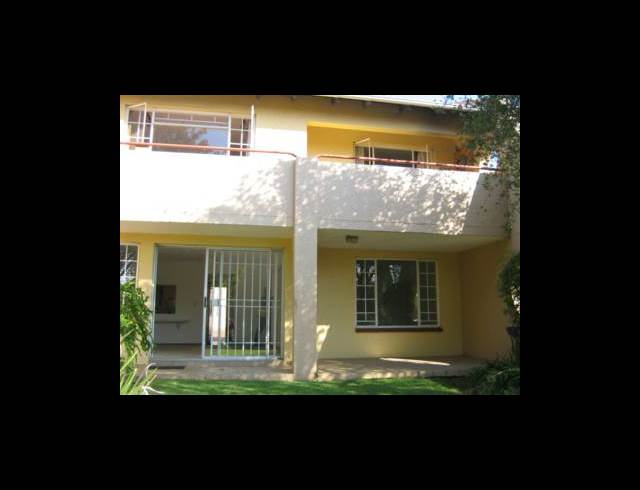 Sunny, garden Unit available 1 June