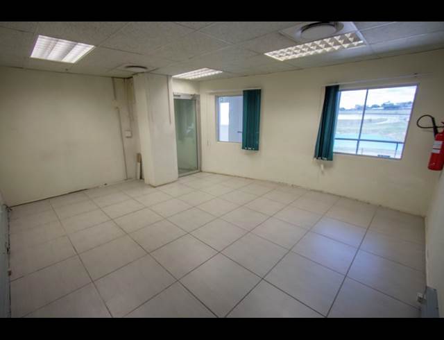 1,444M² WAREHOUSE TO LET IN KYALAMI