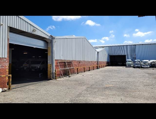 3,909M² WAREHOUSE TO LET IN EPPING INDUSTRIAL