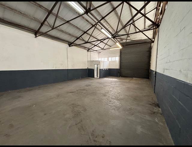 500M² WAREHOUSE TO LET IN EPPING INDUSTRIAL