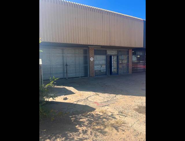 INDUSTRIAL PROPERTY TO RENT IN MAFIKENG CBD