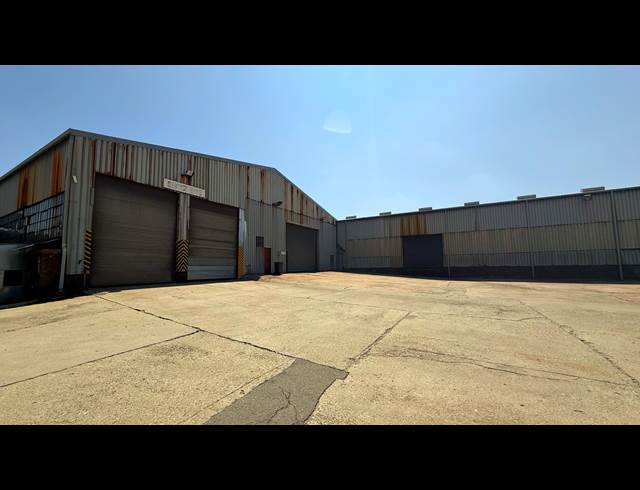 7,595M² WAREHOUSE TO LET IN WADEVILLE
