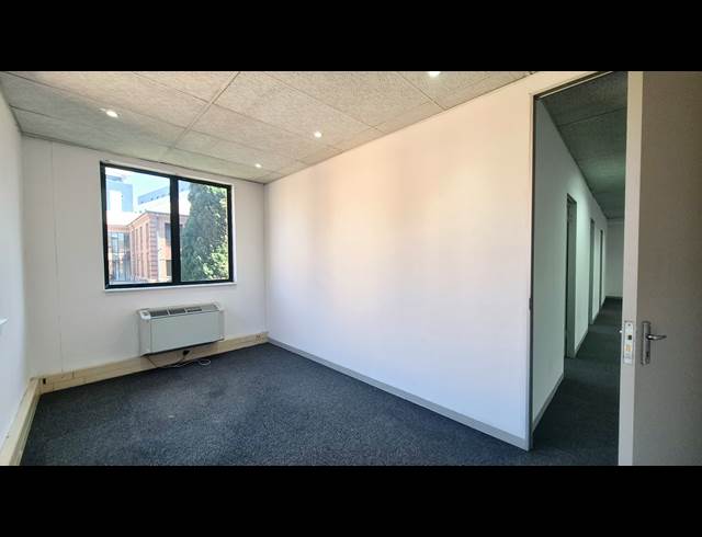 379M² OFFICE TO LET IN MENLYN