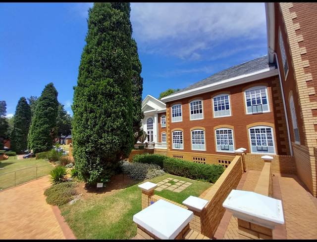 461M² OFFICE TO LET IN BRYANSTON