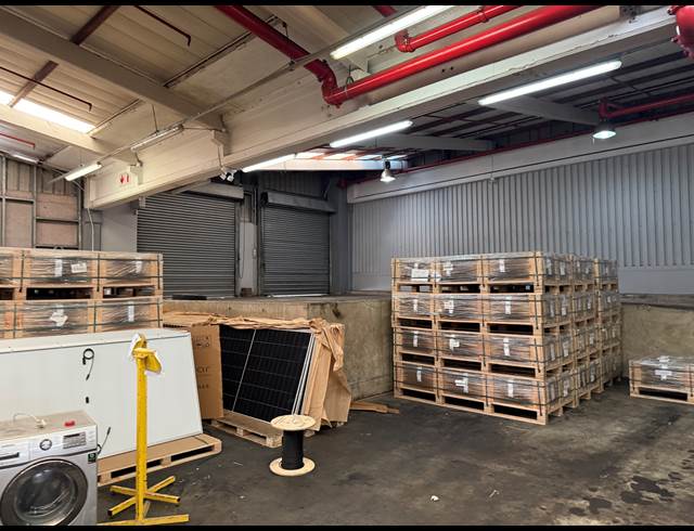 3,284M² WAREHOUSE TO LET IN NEW GERMANY