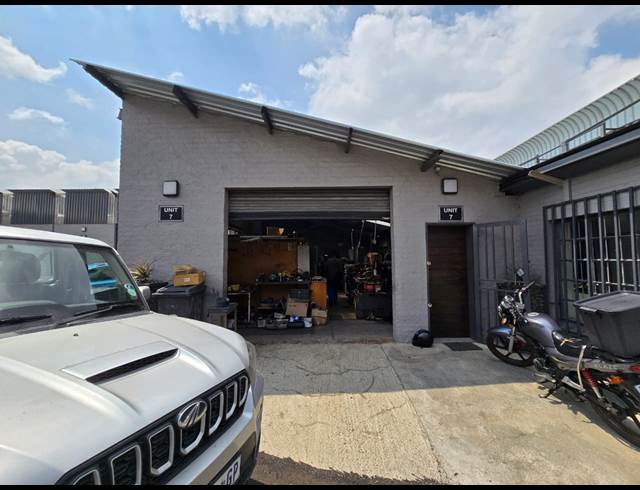 143M² WAREHOUSE TO LET IN BENROSE