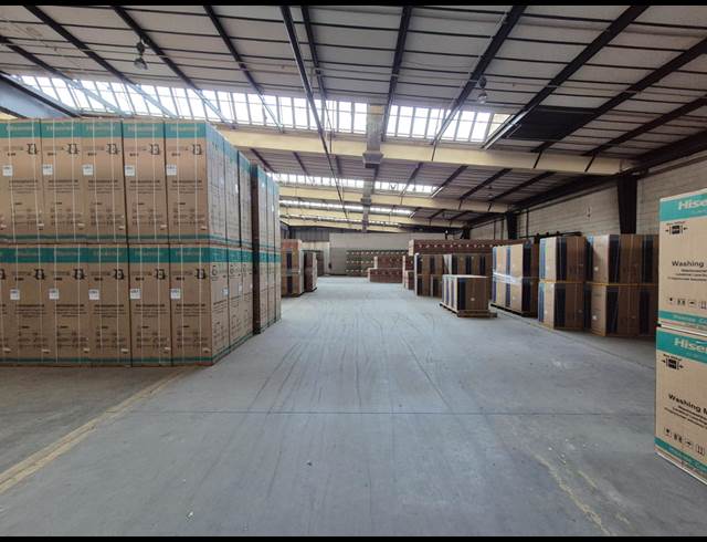 32,965M² WAREHOUSE TO LET IN ROODEKOP