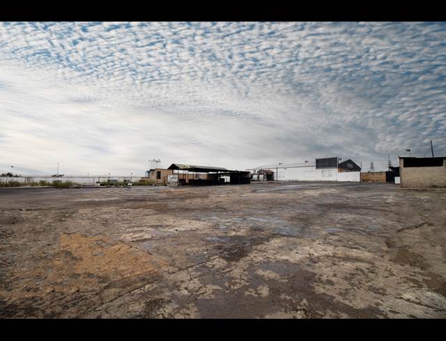 1,500M² INDUSTRIAL YARD TO LET IN COMMERCIA