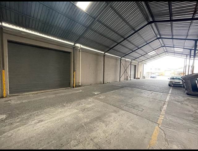 854M² WAREHOUSE TO LET IN BELLVILLE SOUTH INDUSTRIA
