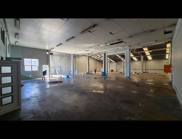 860M² WAREHOUSE TO LET IN KILLARNEY GARDENS