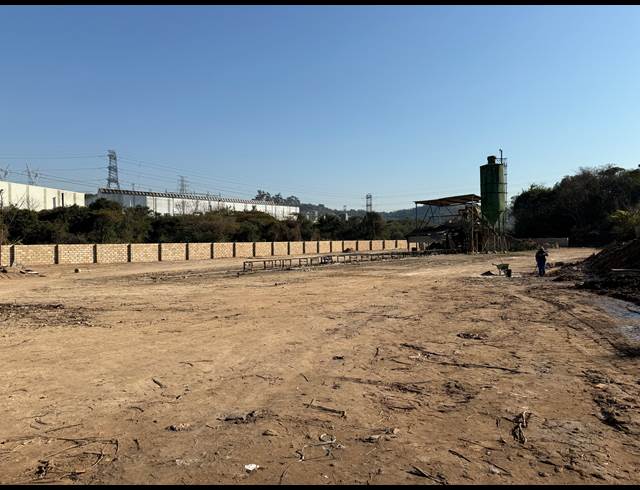 18,000M² INDUSTRIAL YARD TO LET IN MARIANN INDUSTRIAL PARK