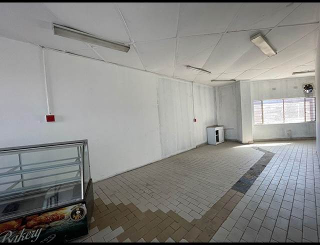 75M² WAREHOUSE TO LET IN STRIJDOMPARK