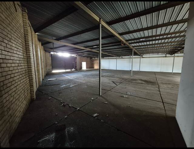 1,200M² WAREHOUSE TO LET IN WADEVILLE