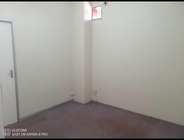 BUSINESS PROPERTY TO RENT IN BOKSBURG