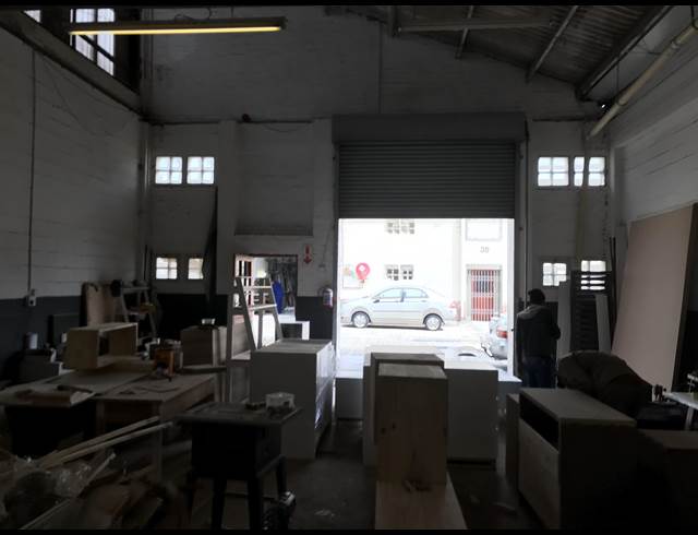 110M² FACTORY TO LET IN EPPING INDUSTRIAL