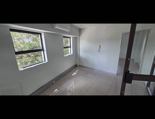 143M² OFFICE TO LET IN SONHEUWEL
