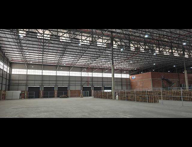 6,940M² WAREHOUSE TO LET IN NORTH RIDING