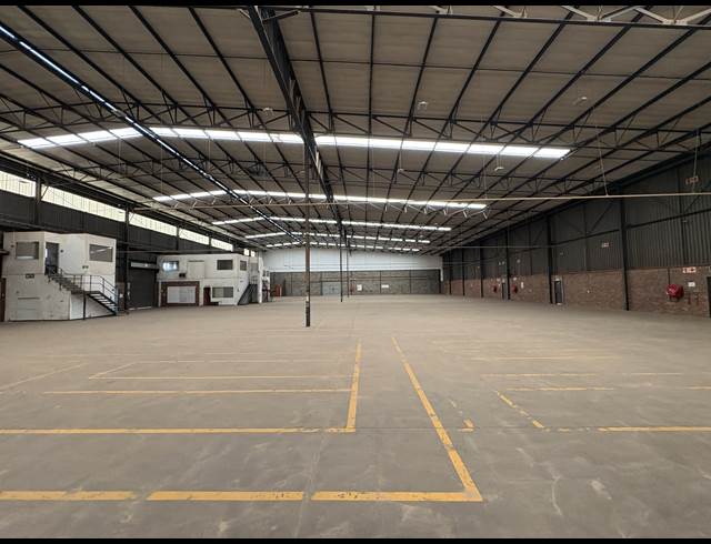 6,560M² WAREHOUSE TO LET IN HUGHES