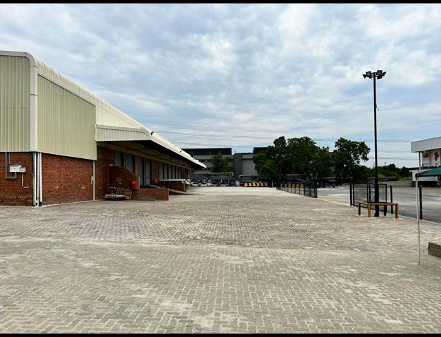 4,000M² WAREHOUSE TO LET IN EASTGATE