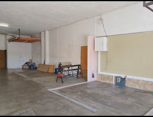136M² WAREHOUSE TO LET IN NELSPRUIT CENTRAL