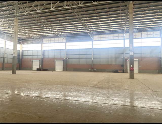 9,725M² WAREHOUSE TO LET IN OLIFANTSFONTEIN