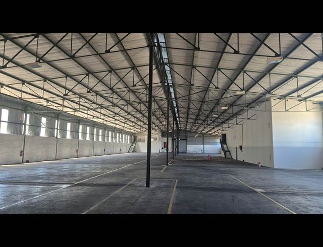 3,660M² WAREHOUSE TO LET IN WHITE RIVER INDUSTRIAL