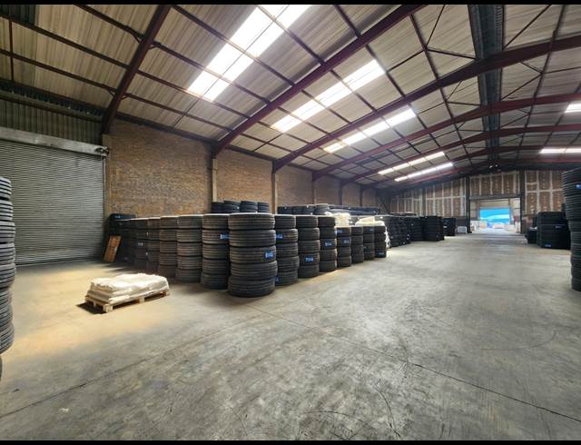 8,000M² WAREHOUSE TO LET IN JUPITER
