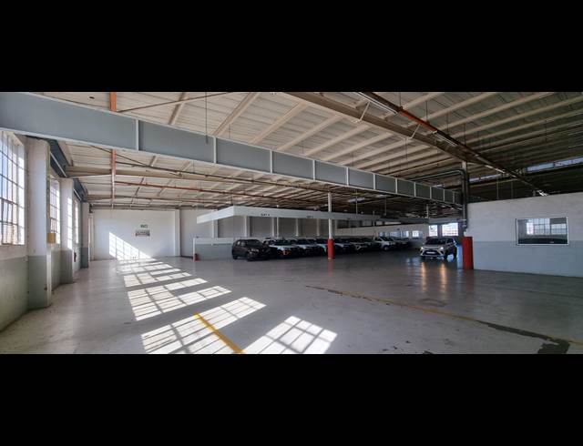 5,100M² WAREHOUSE TO LET IN LA ROCHELLE