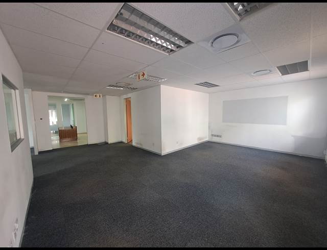 289M² OFFICE TO LET IN ILLOVO
