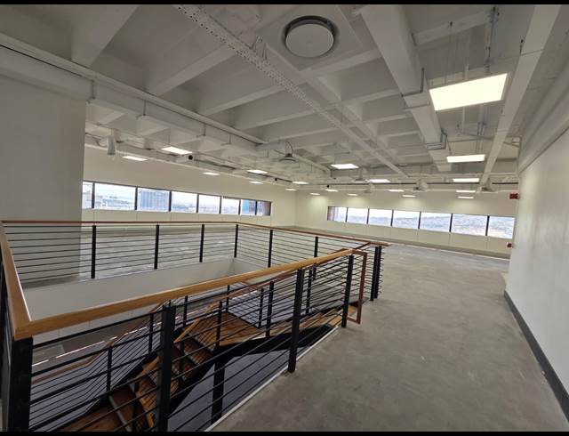 1,912M² OFFICE TO LET IN CAPE TOWN CITY CENTRE